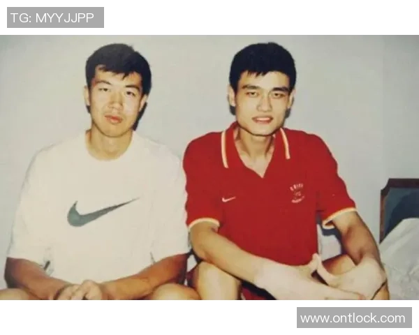 王治郅对姚明的忠告与期望：如何在篮球事业中保持初心与热情