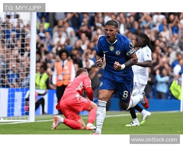 足总杯激战切尔西小胜波尔图帽子戏法引发争议判罚热议