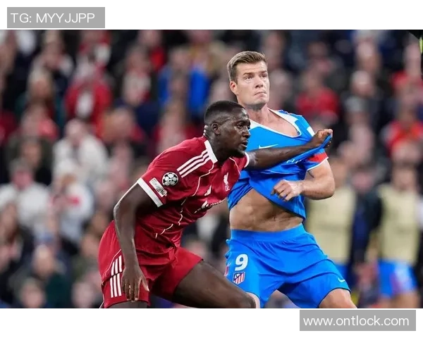 英超激战莱比锡凭红牌争议以一球小胜利物浦引发全场热议