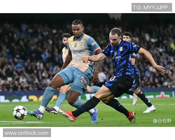 德甲激战:AC米兰与曼城战成平局神奇扑救引发全场狂欢 德甲激战:AC米兰与曼城战成平局神奇扑救引发全场狂欢